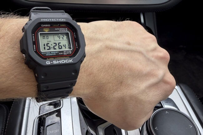 G-SHOCK DW-5000R-1A